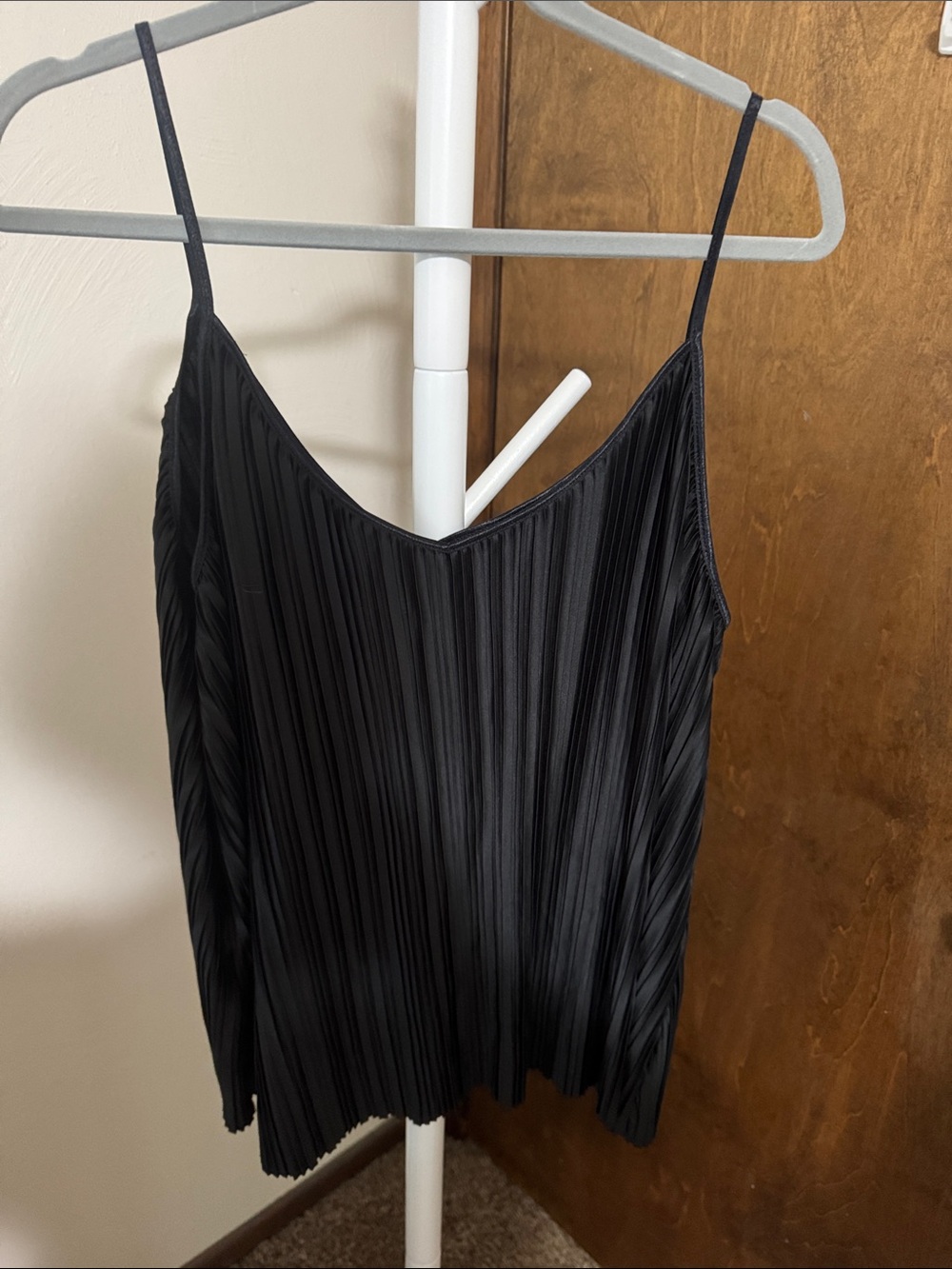 Black Pleated Spaghetti Strap Tank Top - Classic Women\'s Top